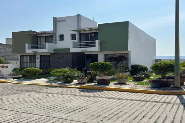 Foto de inmueble en 5 de mayo #515, Col. Campo Sotelo C.P. 62585, Temixco