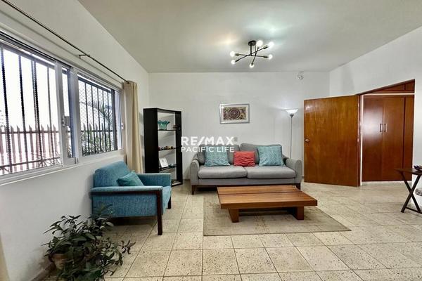 Foto de inmueble en 5 DE MAYO, Col. Centro C.P. 82000, Mazatlán