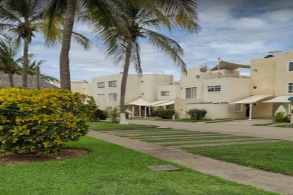 Foto de inmueble en Boulevard Barra Vieja 1000 #1000, Col. Vida Mar Residencial C.P. 39893, Acapulco de Juárez