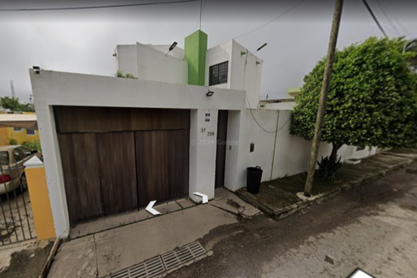 Foto de inmueble en C. 37 208, CTM, 97142 Mérida, Yuc. #208, Col. Las Palmas C.P. 97145, Mérida