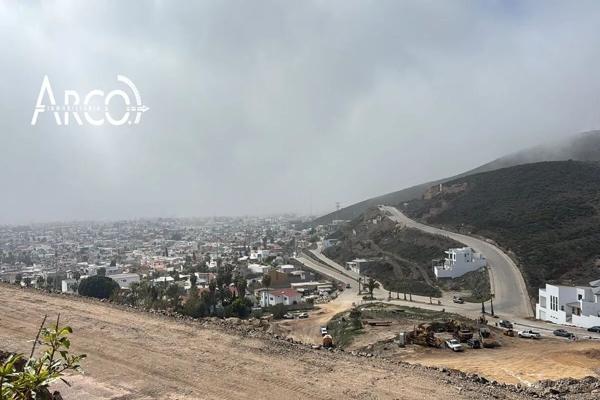 Foto de inmueble en BLVD DE LOS LAGOS #s/n, Col. Valle Dorado C.P. 22890, Ensenada