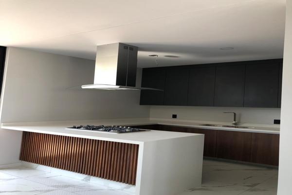 Foto de inmueble en Av. Paseo de El Edén, Blvrd Bosques de Sta Anita 2377, Santa Ana Tepetitlán, 45645 Tlajomulco de Zúñ #2377, Col. Triventi Residencial C.P. 45645, Tlajomulco de Zúñiga