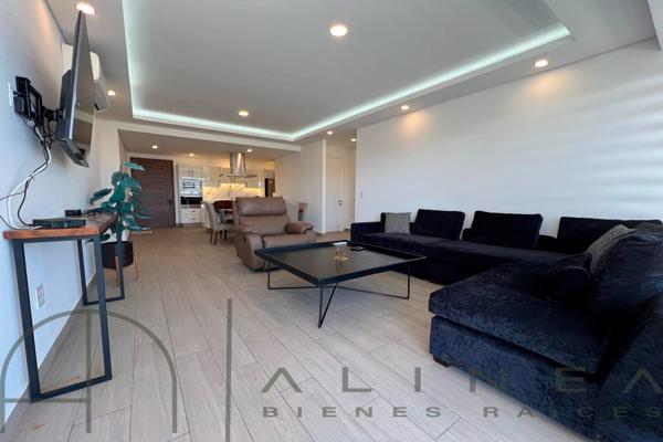 Foto de inmueble en Av. del Servidor Público, Residencial Poniente, 45136 Zapopan, Jal. #3600, Col. Residencial Poniente C.P. 45136, Zapopan