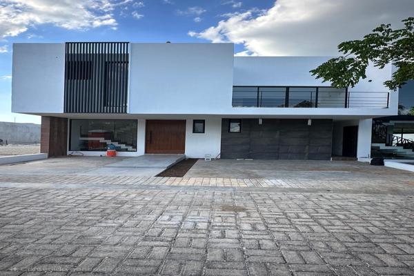 Foto de inmueble en beta, Col. Punta Lago C.P. 97302, Mérida