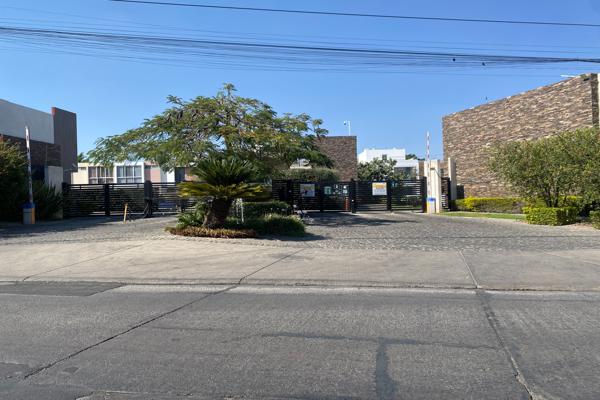 Foto de inmueble en Calle Tarragona 198 #198, Col. Casa Grande C.P. 45130, Zapopan