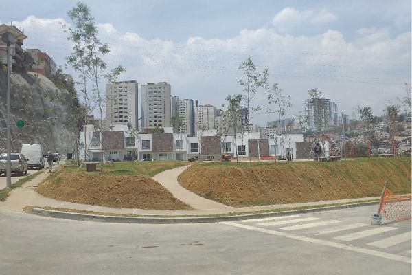 Foto de inmueble en REAL DE LAS PALMAS, Col. Las Canteras C.P. 52770, Huixquilucan