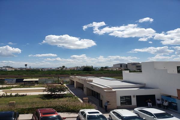 Foto de inmueble en 56, Col. Parque Industrial Jurica C.P. 76127, Querétaro