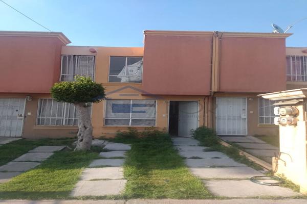 Foto de inmueble en Calle Bosque de los Pirules, Col. Los Héroes Tecámac C.P. 55763, Tecámac