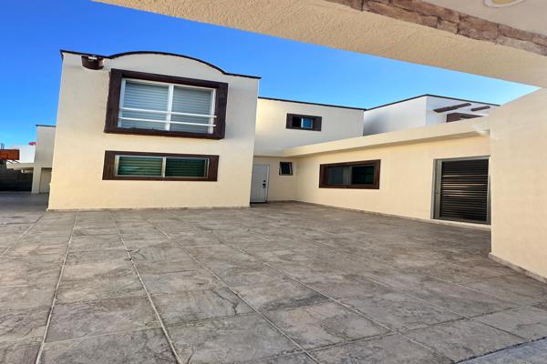 Foto de inmueble en Supermanzana 326, 77536 Cancún, Quintana Roo, Col. Jardines del Sur C.P. 77536, Benito Juárez