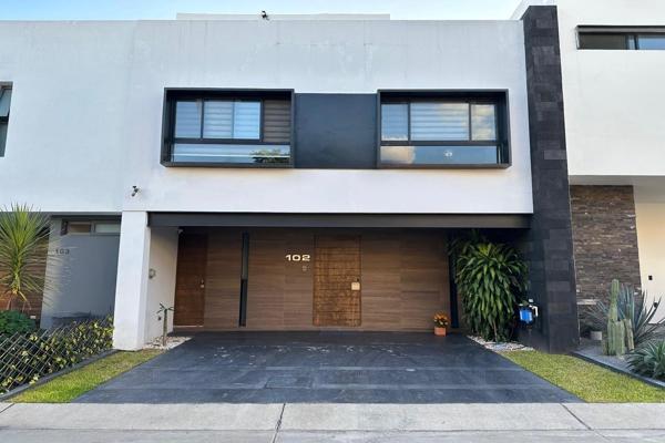 Foto de inmueble en Av. Punto Sur 6387, residencial punto sur, 45645 Los Gavilanes, Jal. #6387, Col. Punto Sur C.P. 45645, Tlajomulco de Zúñiga