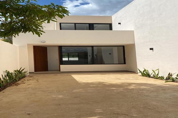 Foto de inmueble en 5b, Col. Juan B Sosa C.P. 97205, Mérida