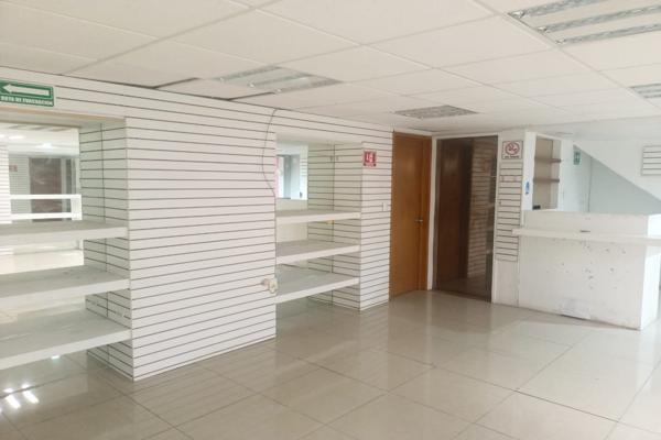 Foto de inmueble en Centro Comercial Plaza Loreto en Puebla #G14 y g15, Col. Arboledas Sección Fuentes C.P. 72267, Puebla