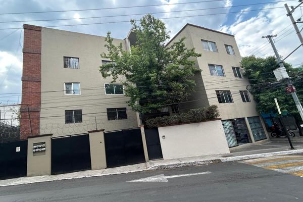 Foto de inmueble en Hector Victoria , Col. San José de los Cedros C.P. 05200, Cuajimalpa de Morelos