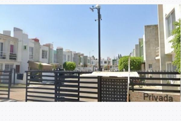 Foto de inmueble en Privada de Fátima 34 #34, Col. Santuarios del Cerrito C.P. 76900, Corregidora