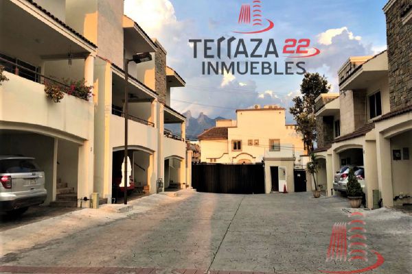 Foto de inmueble en SAN MATEO, Col. Del Valle Oriente C.P. 66260, San Pedro Garza García