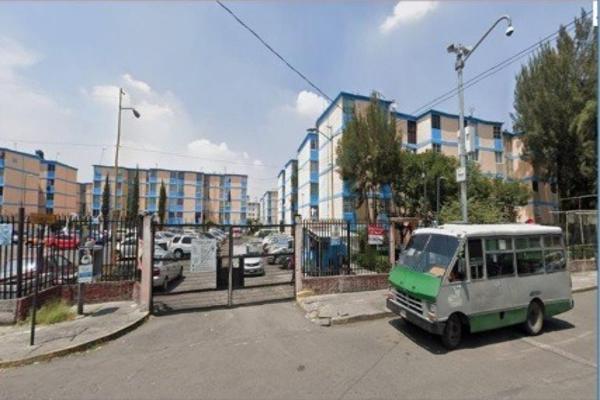 Foto de inmueble en Avenida Batallones Rojos , Col. Progresista C.P. 09240, Iztapalapa