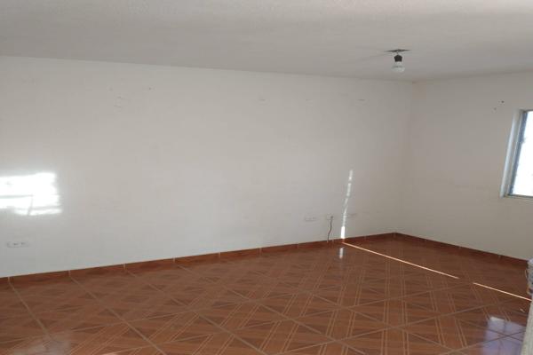 Foto de inmueble en San Felipe #179, Col. Valle de Tejeda C.P. 45653, Tlajomulco de Zúñiga