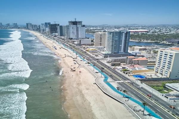 Foto de inmueble en Avenida Del Mar, Col. Telleria C.P. 82017, Mazatlán