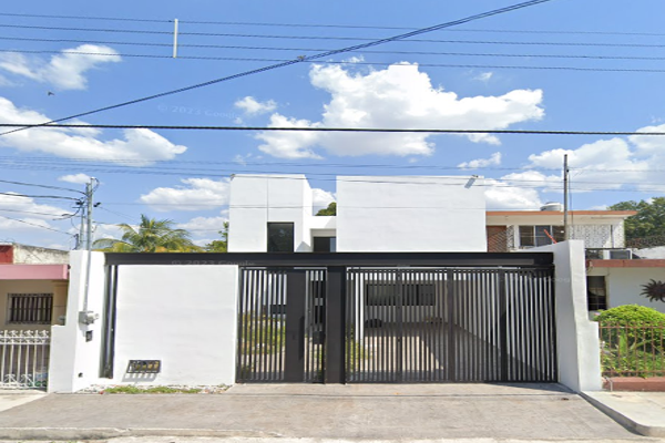 Foto de inmueble en Calle 38 448B #448B, Col. Jesús Carranza C.P. 97109, Mérida