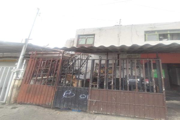 Foto de inmueble en Avenida Joaquín Amaro 1831 #1831, Col. Oblatos C.P. 44700, Guadalajara