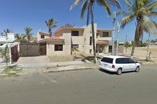Foto de inmueble en Del Erizo, Col. Ballenas C.P. 23094, La Paz