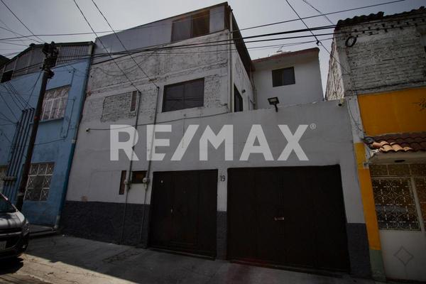 Foto de inmueble en 5ta cerrada de Valentin Canalizo, Col. Dinamita C.P. 07070, Gustavo A. Madero