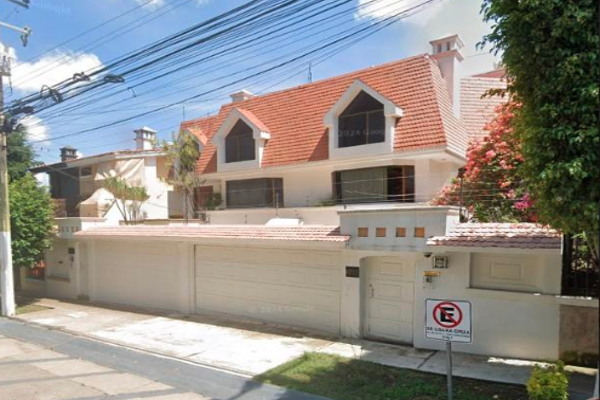 Foto de inmueble en Avenida Naciones Unidas  #6755, Col. Loma Real C.P. 45129, Zapopan