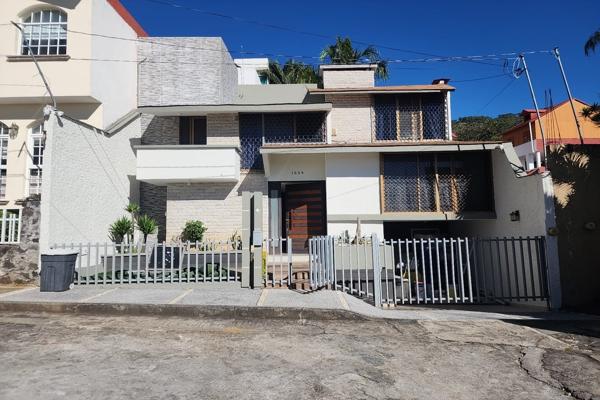 Foto de inmueble en fraccionamiento Don vasco #1694, Col. Don Vasco C.P. 60110, Uruapan