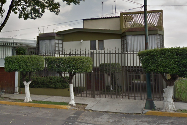 Foto de inmueble en Paseo de los Abetos, Paseos de Taxqueña, Coyoacán, 04250 Ciudad de México, CDMX, Col. Paseos de Taxqueña C.P. 04250, Coyoacán