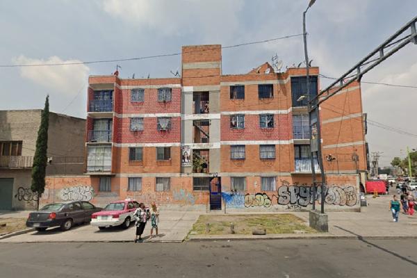 Foto de inmueble en Avenida del Trabajo, Col. Morelos C.P. 15270, Venustiano Carranza