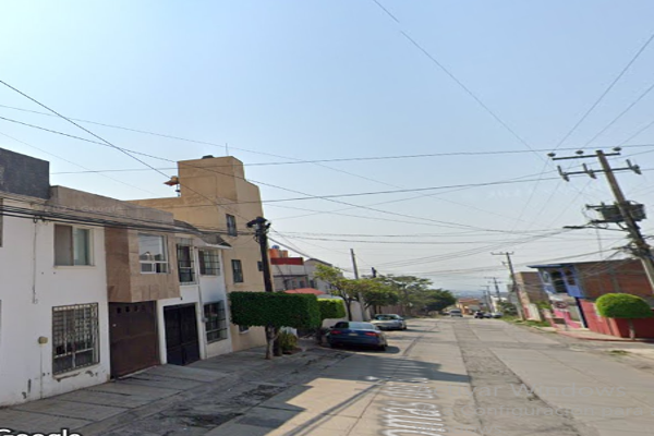 Foto de inmueble en Avenida Lomas del Tzompantle, Col. Lomas de Zompantle C.P. 62157, Cuernavaca