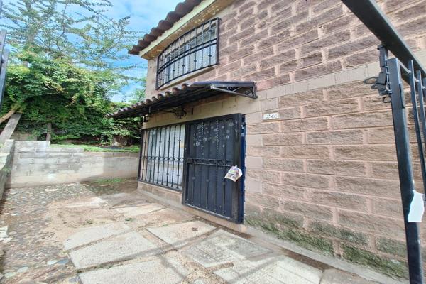 Foto de inmueble en C. Orquídeas 1545, Jardines de la Esperanza, 45130 Zapopan, Jal. #1545, Col. Francisco Villa C.P. 45130, Zapopan