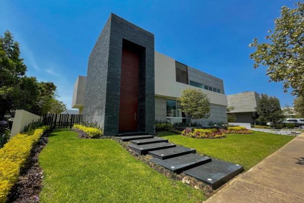 Foto de inmueble en Avenida Juan Palomar y Arias #1180, Col. Puerta de Hierro C.P. 45116, Zapopan