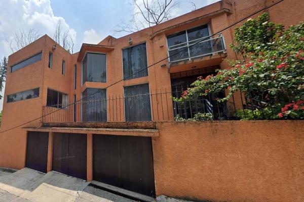 Foto de inmueble en Avenida Fuente de Los Leones  #18, Col. Lomas de Tecamachalco C.P. 53950, Naucalpan de Juárez