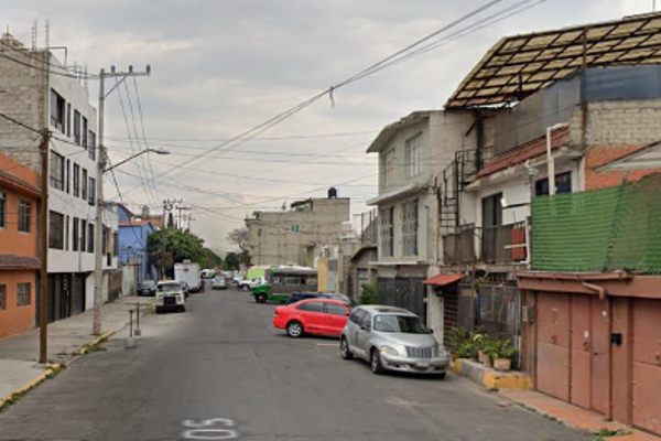 Foto de inmueble en Cultivos, Col. Valle del Sur C.P. 09819, Iztapalapa