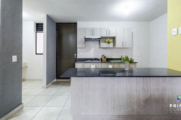 Foto de inmueble en A 15 MINUTOS DE CHAPULTEPEC , Col. La Aurora C.P. 44460, Guadalajara