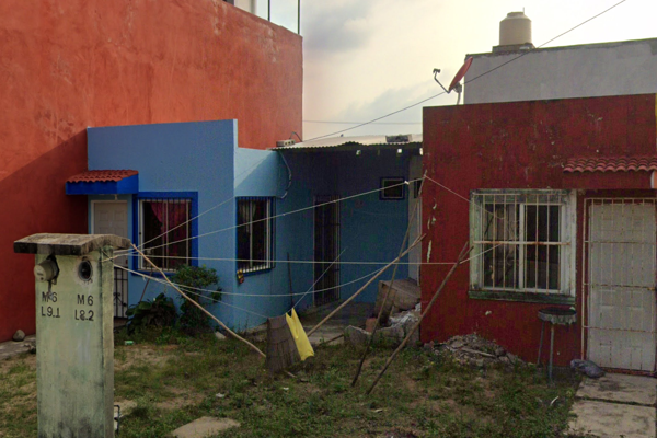 Foto de inmueble en Licenciado Salvador Neme Castillo, Col. Chichicapa C.P. 86670, Comalcalco