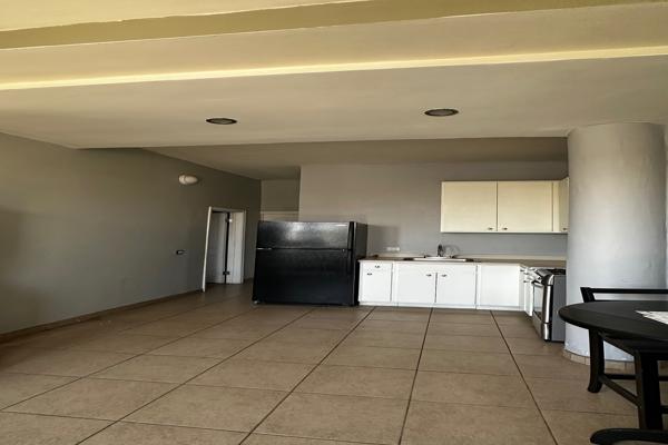 Foto de inmueble en Av. 20 de Noviembre, Zona Centro, 22800 Ensenada, B.C., Col. Sección Primera C.P. 22800, Ensenada