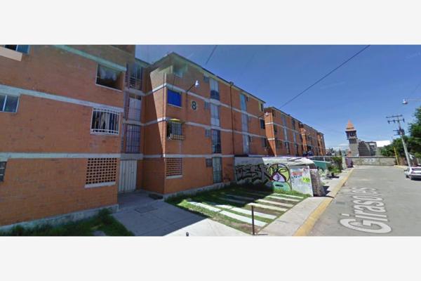 Foto de inmueble en GIRASOLES #8, Col. Ampliación San Pablo de las Salinas C.P. 54938, Tultitlán