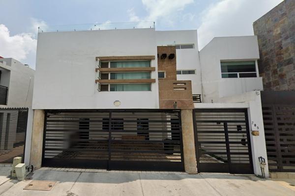 Foto de inmueble en Calle Cumbres de los Pirineos , Col. Cumbres Elite 7 Sector C.P. 64349, Monterrey
