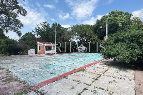 Foto de inmueble en Calzada De Los Pinos 51 #51, Col. Jardines de La Calera C.P. 45676, Tlajomulco de Zúñiga