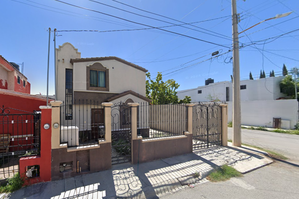 Foto de inmueble en Pino, Col. Los Tulipanes C.P. 25297, Saltillo
