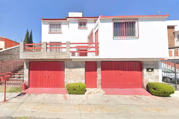 Foto de inmueble en Pavo Real, Col. Mayorazgos del Bosque C.P. 52957, Atizapán de Zaragoza