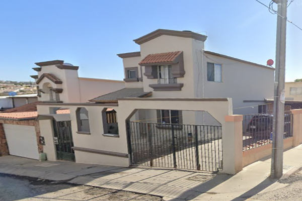 Foto de inmueble en Calle Magnolia, Col. Villa Residencial del Prado C.P. 22819, Ensenada
