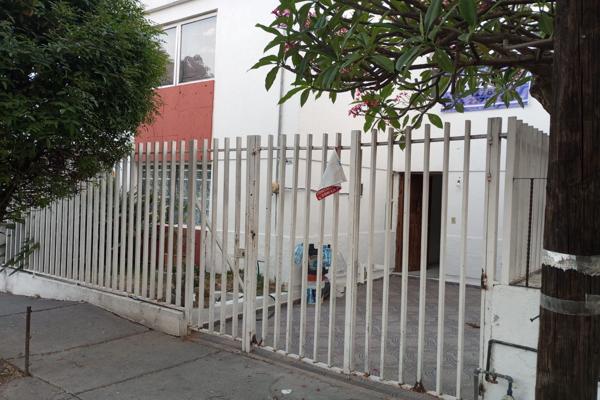 Foto de inmueble en Calle Plan de San Luis, Col. Revolución C.P. 45580, San Pedro Tlaquepaque