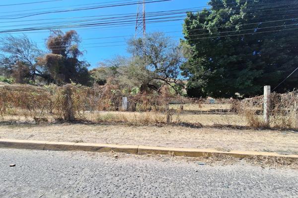 Foto de inmueble en Avenida Pedro Parra Centeno, Col. La Purísima C.P. 45640, Tlajomulco de Zúñiga