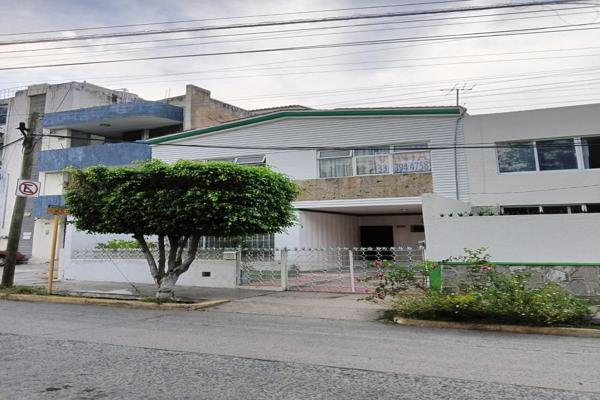 Foto de inmueble en Av Inglaterra 2686, Arcos Vallarta, 44130 Guadalajara, Jal. #2686, Col. Arcos Vallarta C.P. 44130, Guadalajara