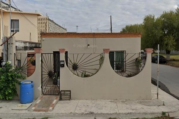 Foto de inmueble en Calle Encino #111, Col. Arboledas C.P. 87448, Matamoros