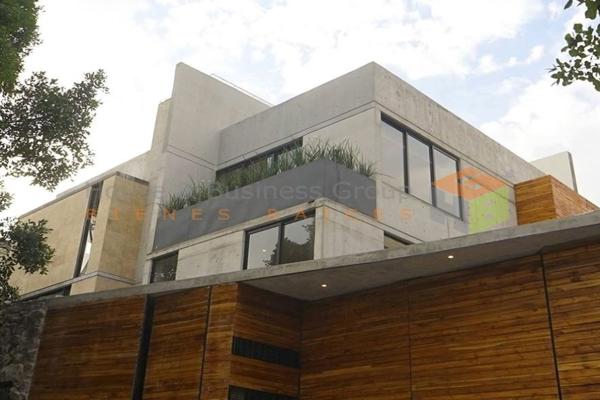 Foto de inmueble en Avenida de la Herradura #1, Col. Lomas del Huizachal C.P. 53840, Naucalpan de Juárez
