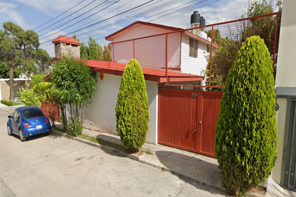 Foto de inmueble en Avenida Lomas Altas, Col. Loma Alta C.P. 78210, San Luis Potosí